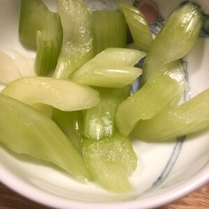 塩だけで！セロリの漬物